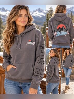 Social Scene Charcoal Japanese Motif Graphic Pullover Hoodie- sz S